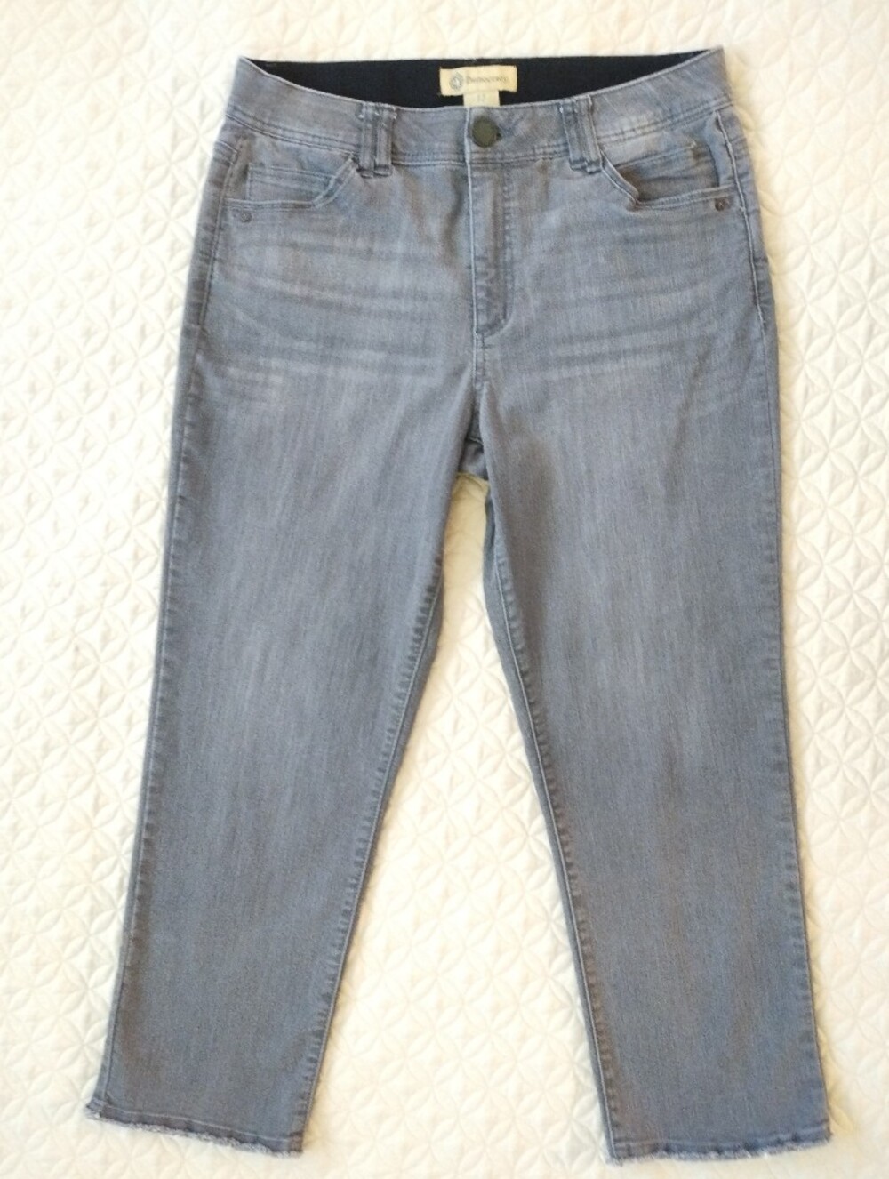 Democracy Pants “Ab” Technology Gray Raw Hem Jeans 12 Ankle Crop